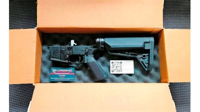 KNIGHT'S  ARMAMENT SR15 LOWER W/ SL-S STOCK